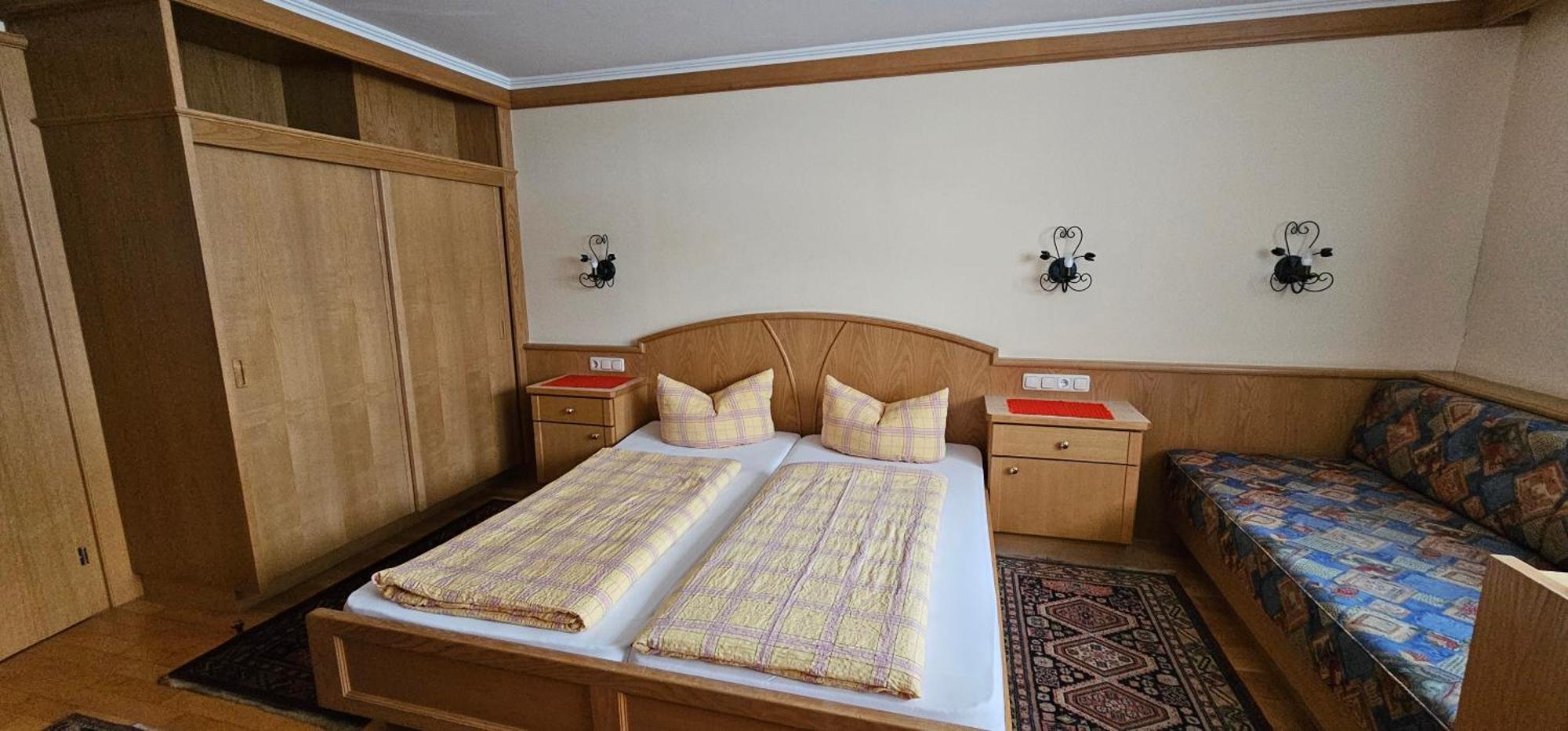 Bed & Breakfast Hotel-garni Pramstraller